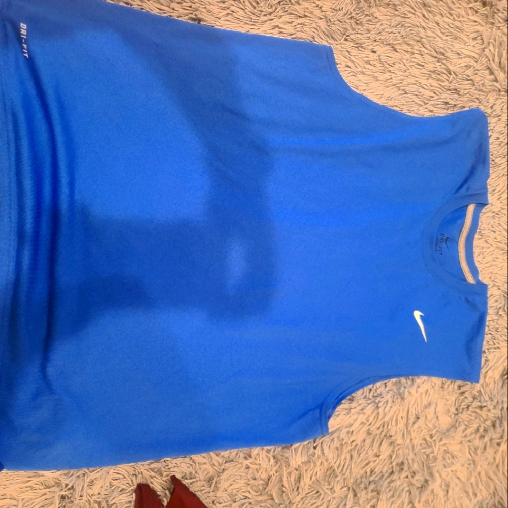 Nike dry fit tank up